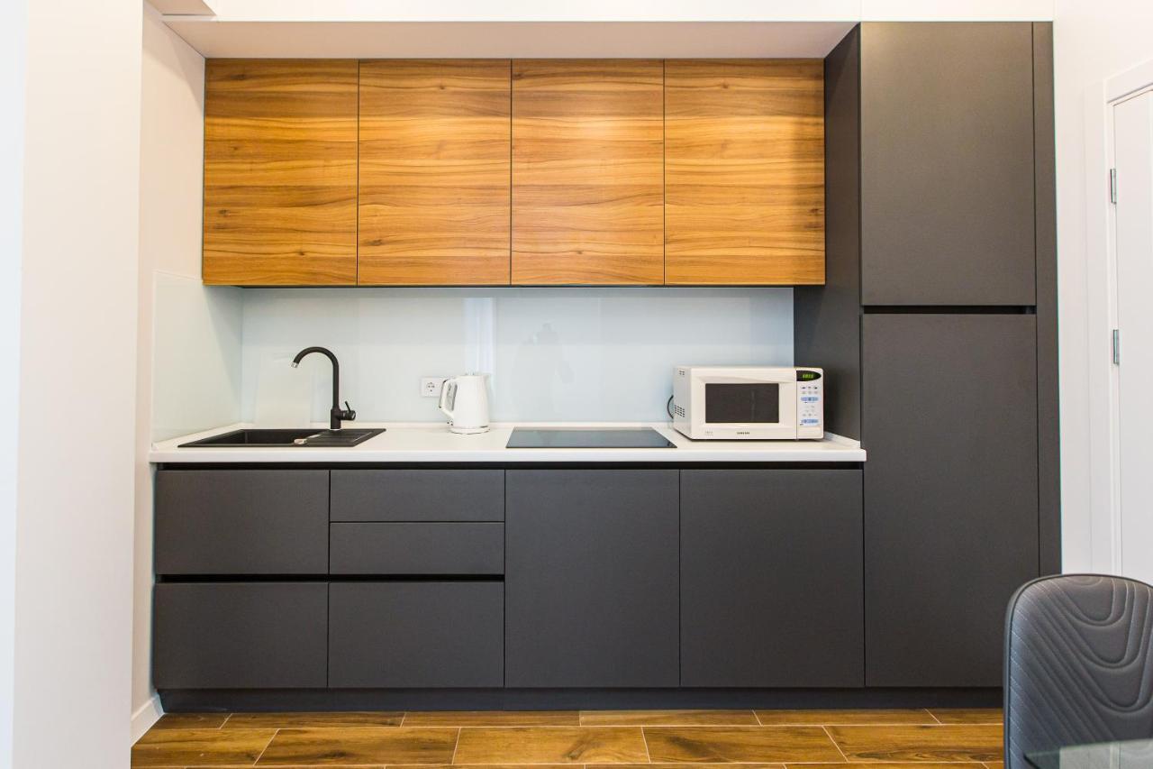 3 Vodna Apartment Lviv Ngoại thất bức ảnh