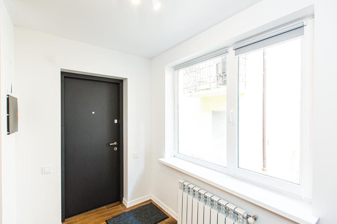 3 Vodna Apartment Lviv Ngoại thất bức ảnh