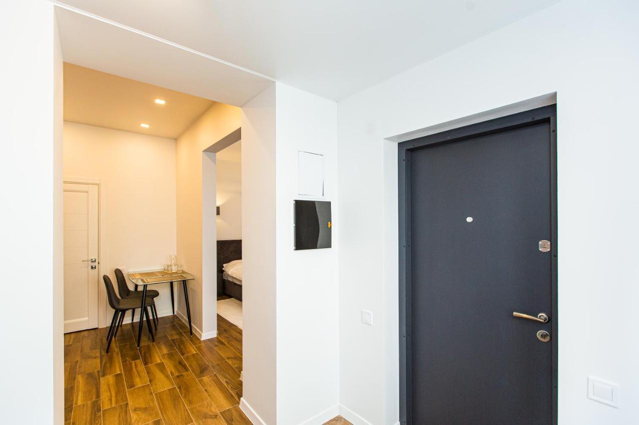 3 Vodna Apartment Lviv Ngoại thất bức ảnh