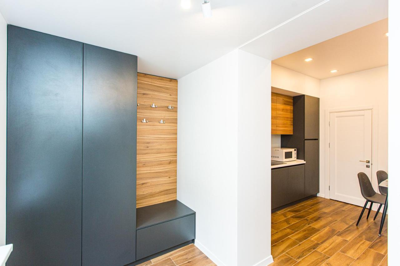 3 Vodna Apartment Lviv Ngoại thất bức ảnh