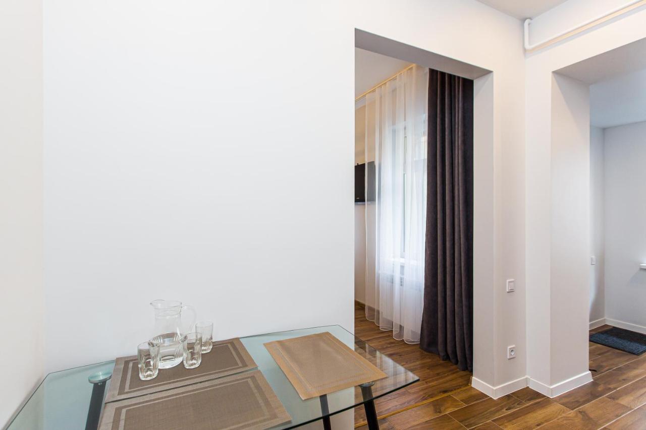 3 Vodna Apartment Lviv Ngoại thất bức ảnh