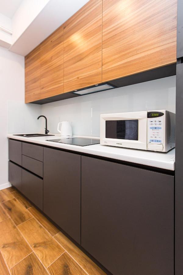 3 Vodna Apartment Lviv Ngoại thất bức ảnh