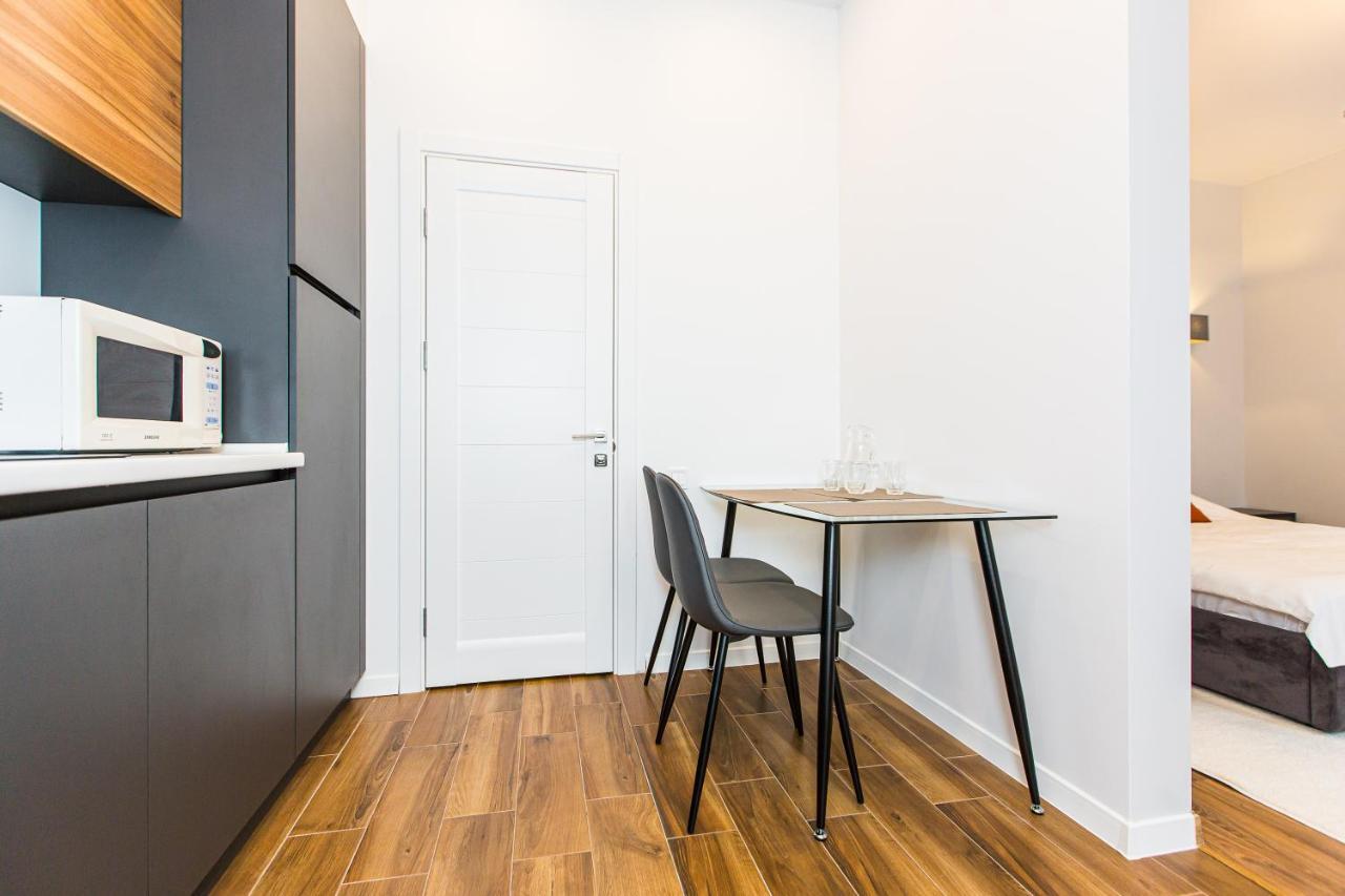 3 Vodna Apartment Lviv Ngoại thất bức ảnh