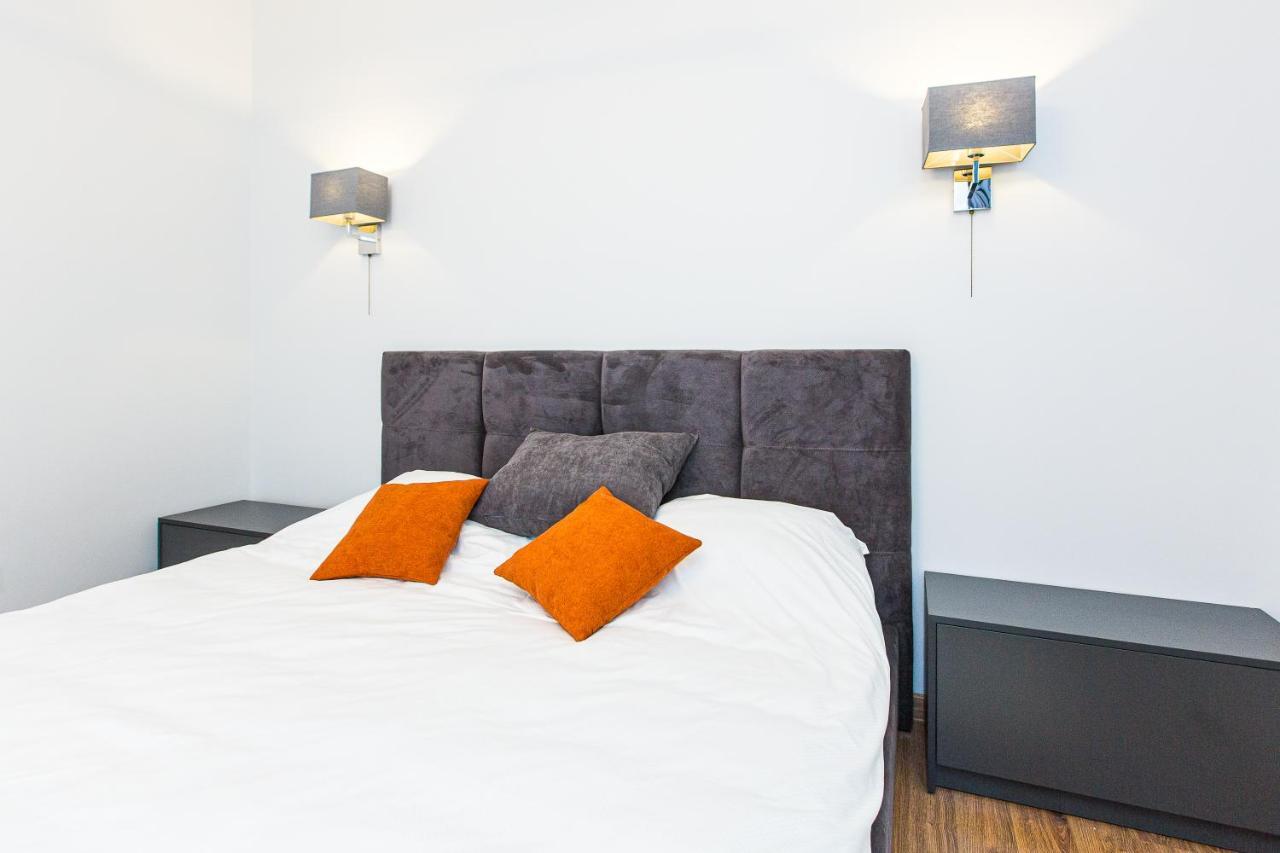 3 Vodna Apartment Lviv Ngoại thất bức ảnh